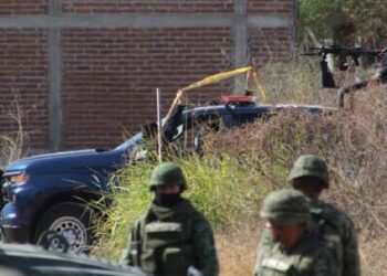 Aseguran laboratorio de cristal y fentanilo en Culiacán