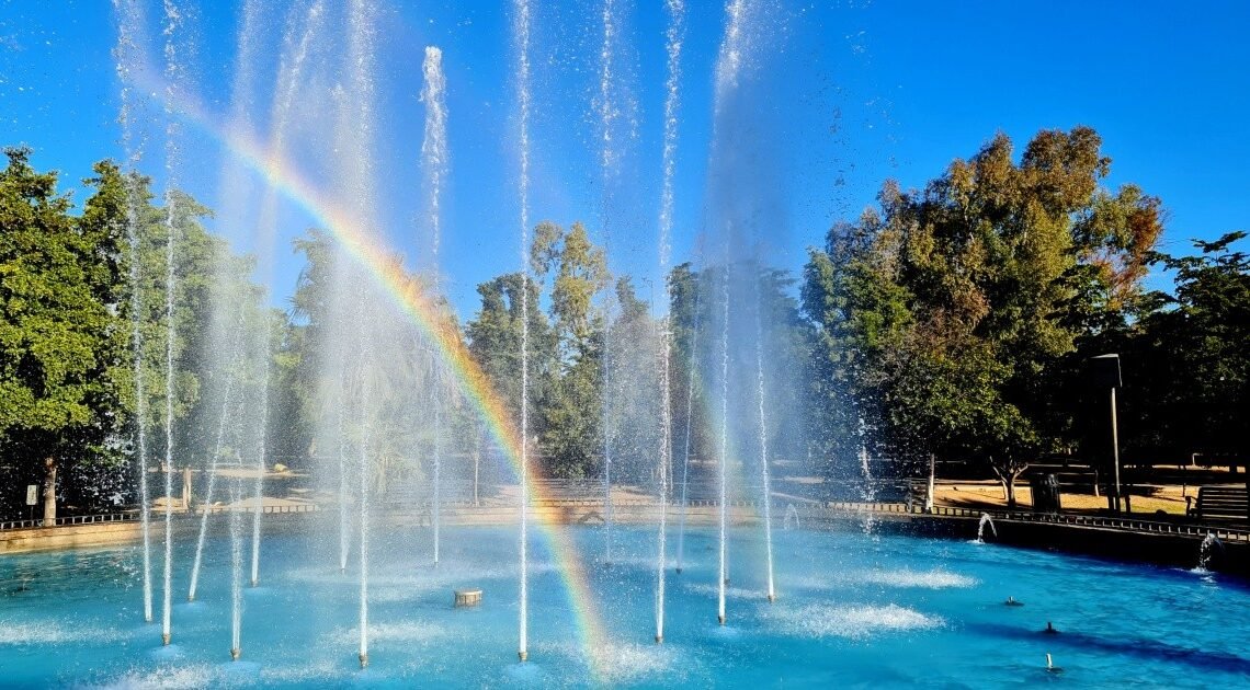 Fuente del Parque Madero se daña por niños aún delante de sus padres, denuncia encargado Fuente del Parque Madero se daña por niños aún delante de sus padres, denuncia encargado