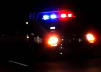 Hombres armados despojan autos de lujo, en Culiacán, Sinaloa