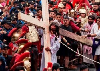 Más de medio millón de personas asistió al Viacrusis en Iztapalapa