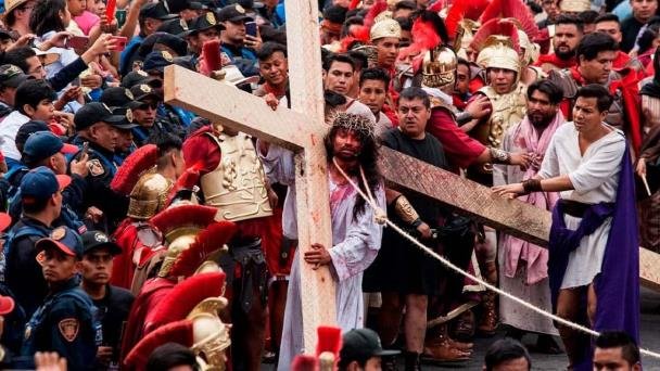 Más de medio millón de personas asistió al Viacrusis en Iztapalapa Más de medio millón de personas asistió al Viacrusis en Iztapalapa