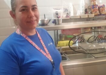 Los tacos de “La Chatita del Gordo” se mantienen a flote en el Mercado Municipal de Hermosillo