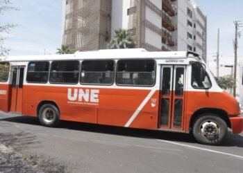 En los camiones de Hermosillo siguen sin encender los aires acondicionados: Usuarios