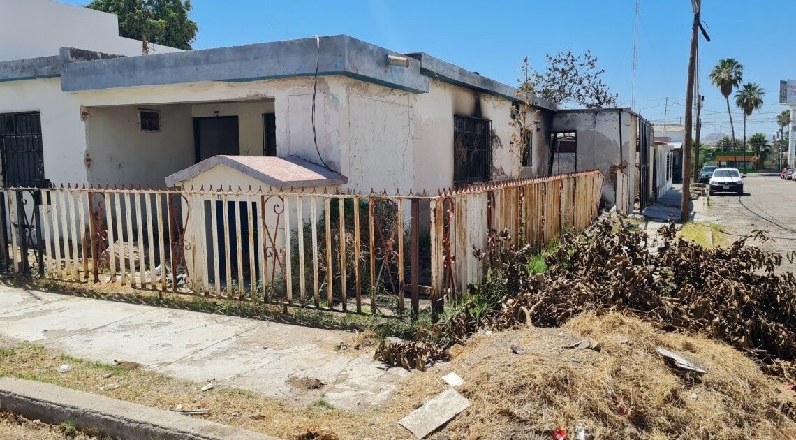 Hermosillo: Indigentes se adueñan de casa abandonada en la colonia Jesús García