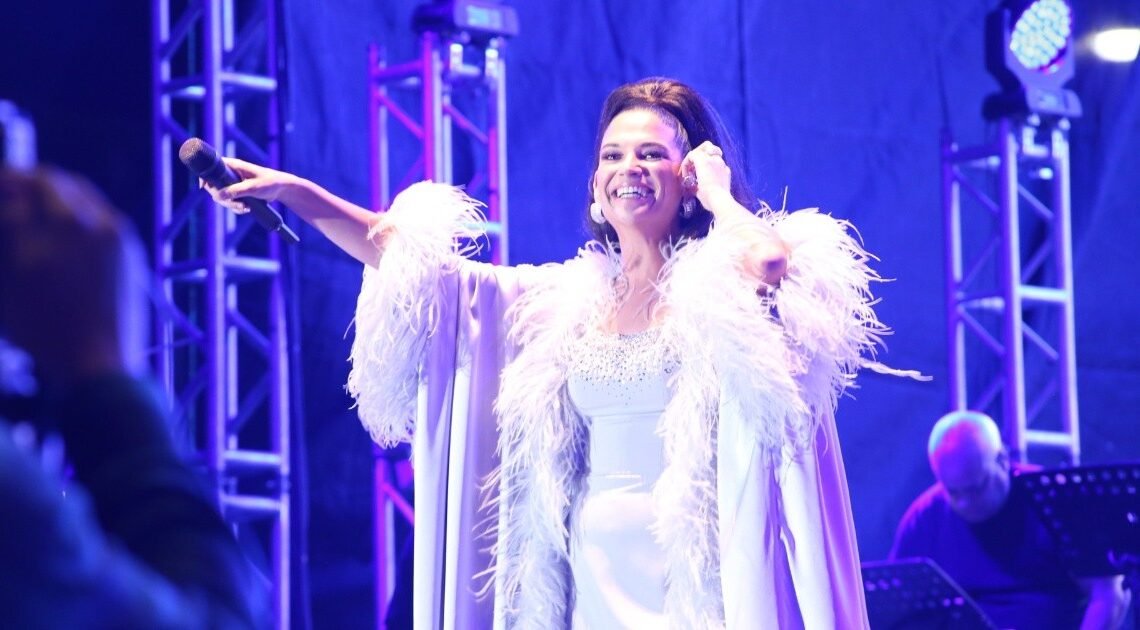 Fiestas del Pitic 2023: Natalia Jiménez derrocha nostalgia en Hermosillo Fiestas del Pitic 2023: Natalia Jiménez derrocha nostalgia en Hermosillo