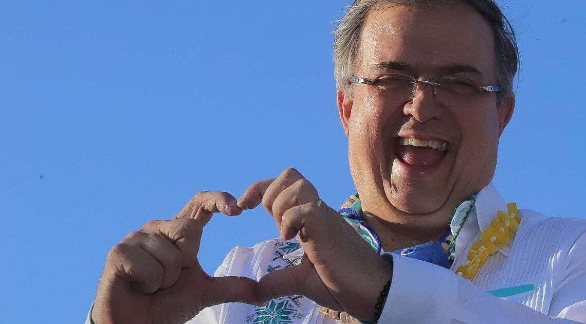 Presenta Marcelo Ebrard su libro “El camino de México”