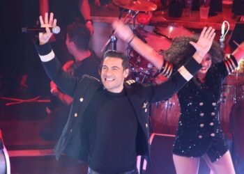 Carlos Rivera “aterriza” en el Palenque de la ExpoGan 2023 y transporta a Hermosillo en “Un Viaje a Todas Partes”