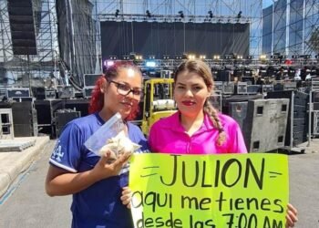 Fiestas del Pitic 2023: Llegan primeras fans de Julión Álvarez al Foro Rosales