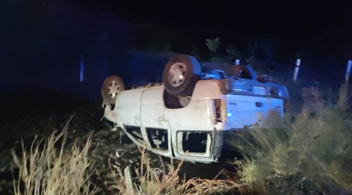 Dos personas perdieron la vida en un choque volcadura en la carretera Hermosillo-Bahía de Kino Dos personas perdieron la vida en un choque volcadura en la carretera Hermosillo-Bahía de Kino