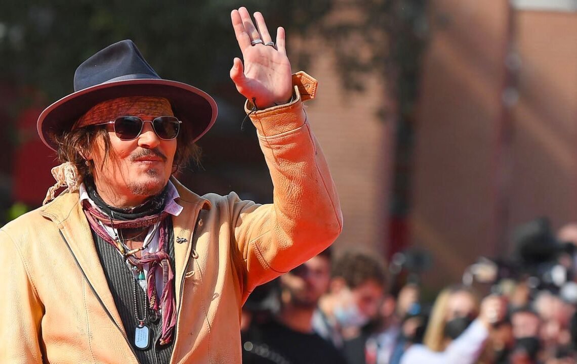 Johnny Depp genera controversia en la apertura del Festival de Cannes