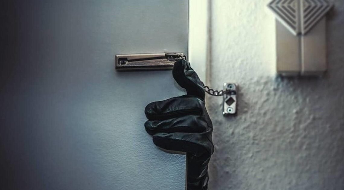 Hombre descubre a intruso en el interior de su vivienda en Hermosillo Hombre descubre a intruso en el interior de su vivienda en Hermosillo