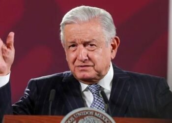López Obrador niega promover el voto para Morena en sus mañaneras