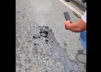 La verdad detrás del video de agua hirviendo saliendo del asfalto