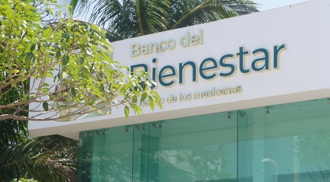 Entrega Durazo mil tarjetas de Banco Bienestar a adultos mayores Entrega Durazo mil tarjetas de Banco Bienestar a adultos mayores