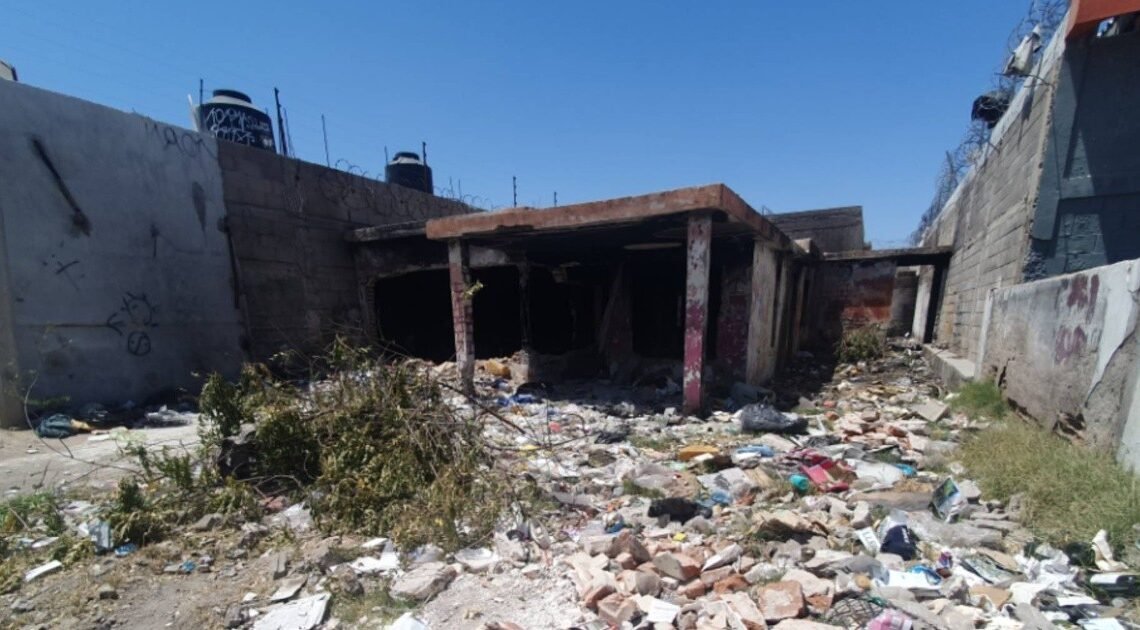 Preocupa a vecinos casa abandonada en la colonia Balderrama de Hermosillo