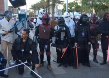 Víactiva congrega a decenas de aficionados de Star Wars en Hermosillo