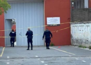 Alumno causa pánico en secundaria de Edomex; intentó dispararle a maestro
