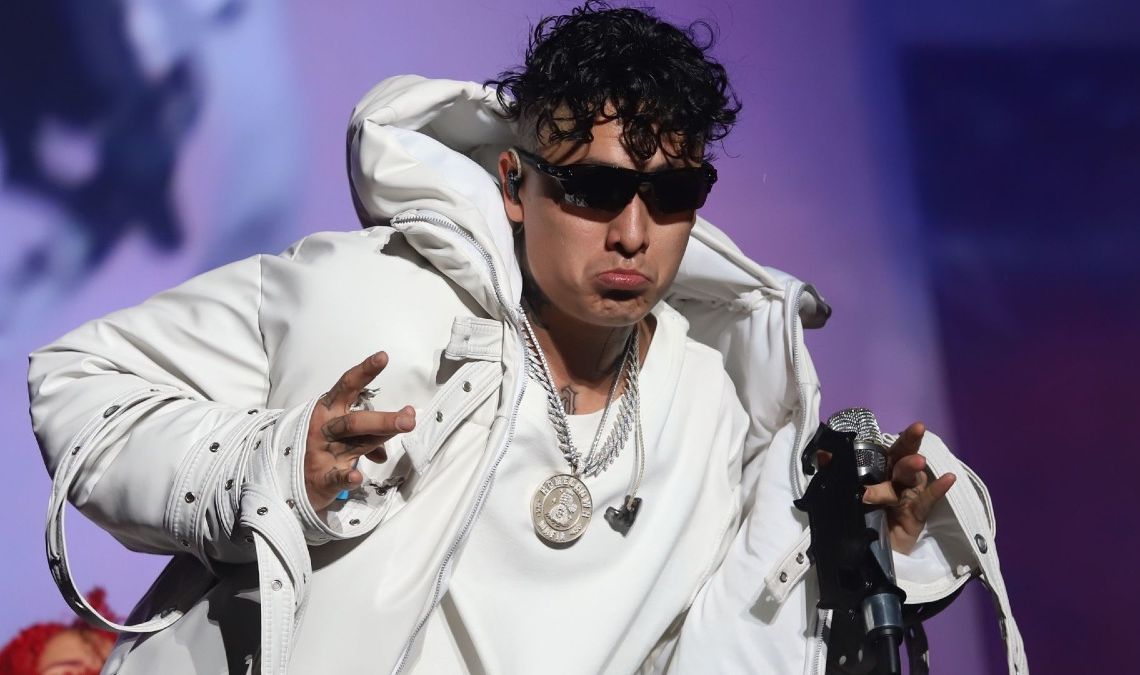 ¡La furia de ‘El Alemán’ contra la censura: su concierto épico en Cancún truncado en el último minuto!