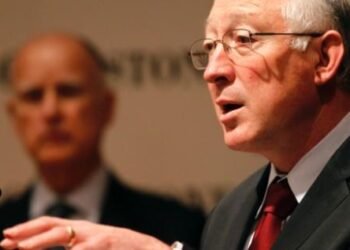 Embajador de EU llama a no cruzar frontera