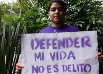 Fiscalía Edomex abandona acusación contra Roxana Ruíz por matar a violador