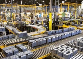 Actividad industrial cae 0.9%, mayor baja en 18 meses