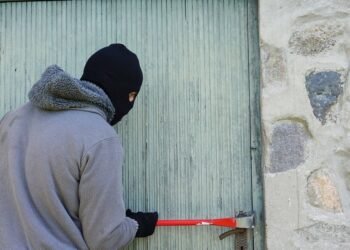 Arrestan a hombre armado por allanar vivienda en Hermosillo