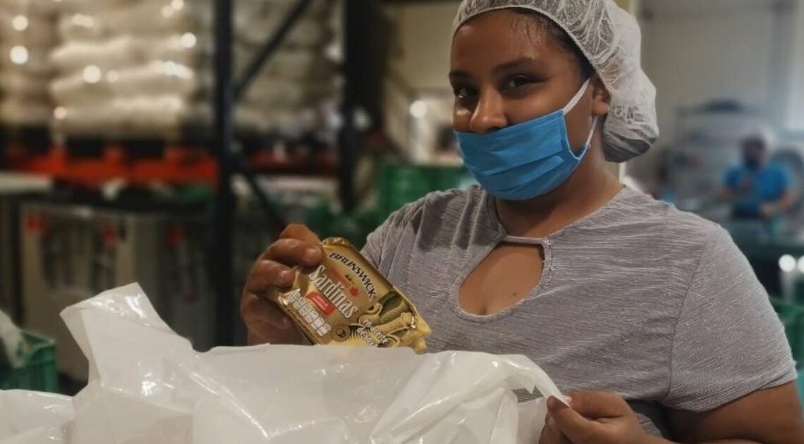 Banco de Alimentos lleva despensas a 16 colonias de Hermosillo Banco de Alimentos lleva despensas a 16 colonias de Hermosillo