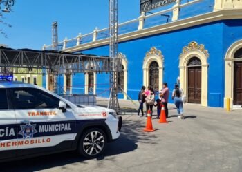 Hermosillo: Papás festejaron muy “bien portados”