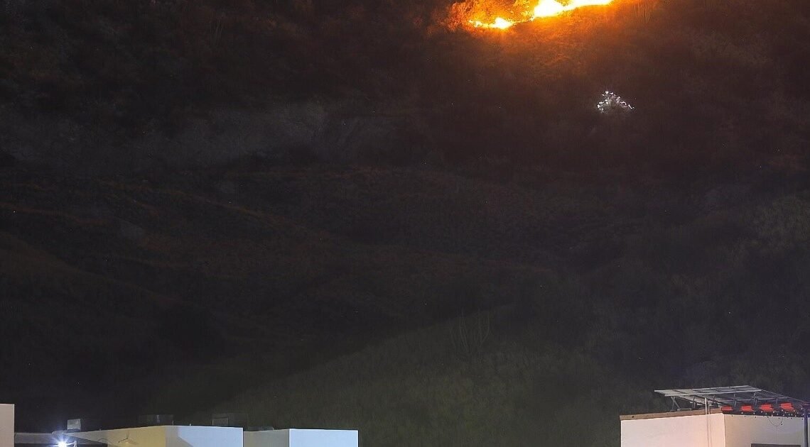 Se extingue un incendio y surge otro en Hermosillo