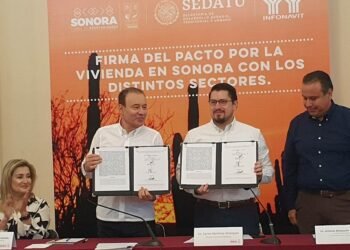 Firman pacto para reactivar la construcción de viviendas de interés social en la entidad