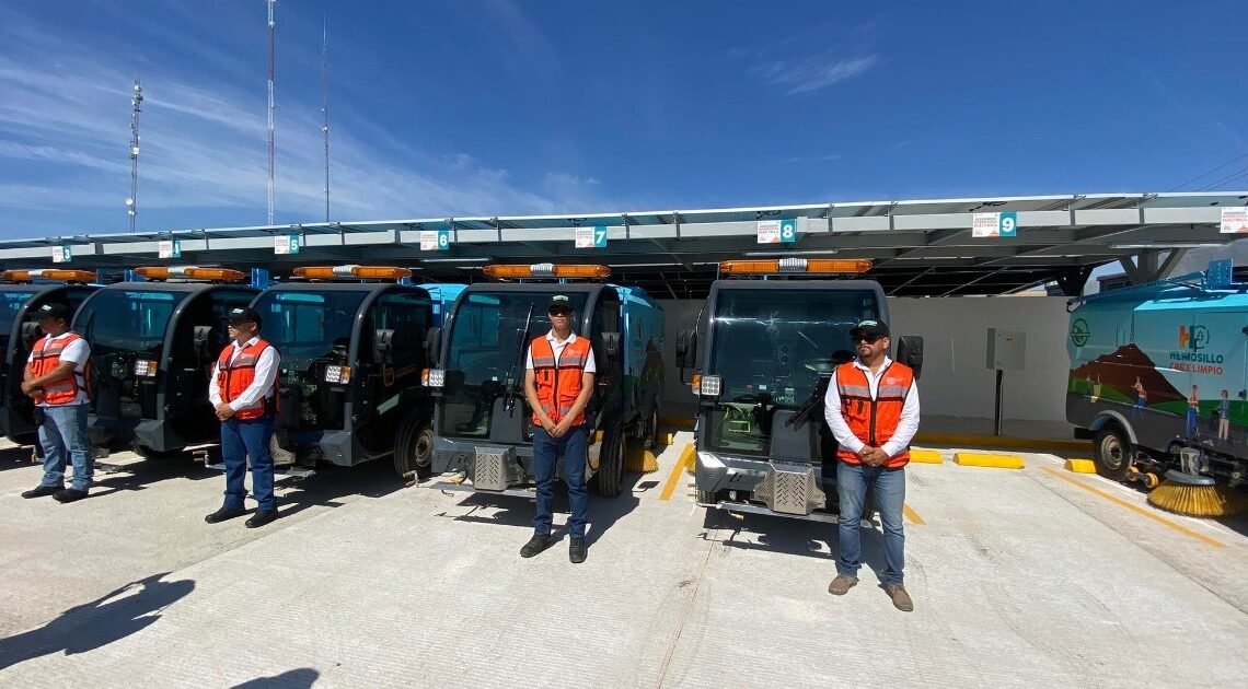 Alcalde de Hermosillo entrega 10 barredoras eléctricas a Servicios Públicos Municipales