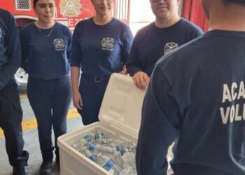 Calor en Hermosillo: Bomberos se preparan y activan puntos de hidratación en las estaciones