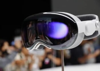 Apple revoluciona la realidad con las Apple Vision Pro: gafas VR/AR para una productividad inmersiva