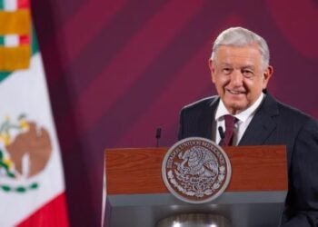 López Obrador pide a ‘corcholatas’ evitar propaganda el 1 de julio