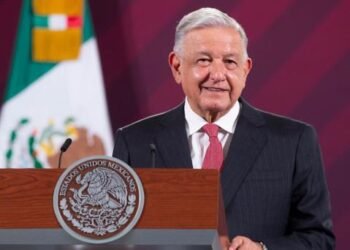 Economía mexicana crecerá 3.5% este año: AMLO