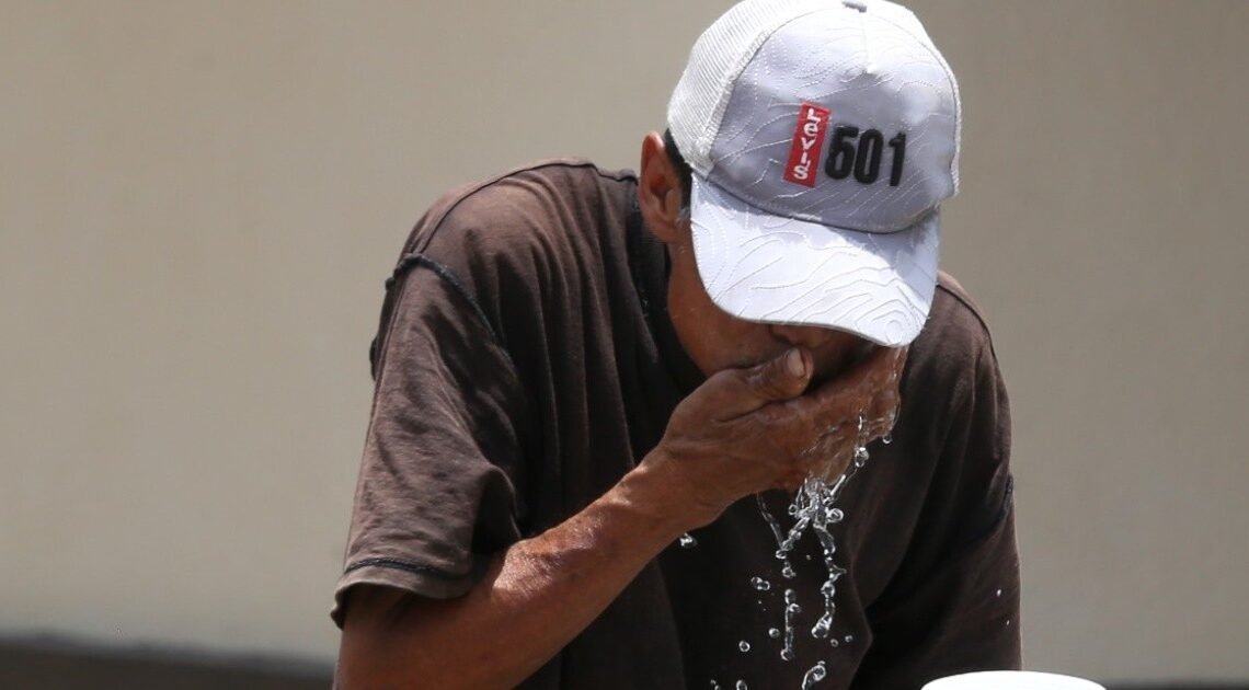Atienden a 17 personas por calor en Hermosillo, la mayoría por deshidratación