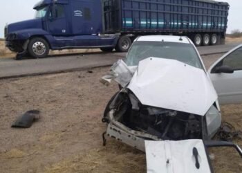 Accidente en carretera Hermosillo – Bahía de Kino deja dos lesionados