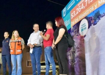 Entrega alcalde rehabilitación de crucero en la Nuevo Sahuaro