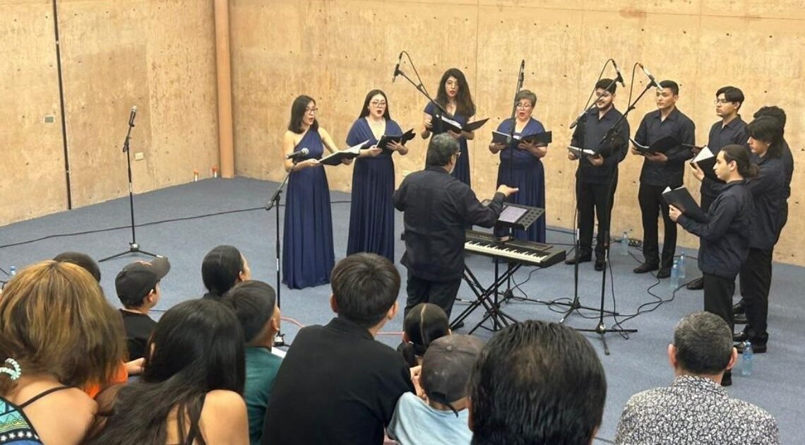 Niñas, niños y jóvenes disfrutan del Campamento Artístico de Verano en el Centro Cultural Ágora de Hermosillo