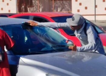 ‘Limpiavidrios’ en Hermosillo; ¿qué los orilla a trabajar en la calle?