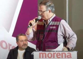 Ebrard se registra como aspirante a candidatura presidencial de Morena