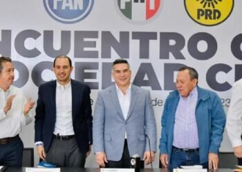 Avala oposición método para definir candidato presidencial