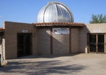 Observatorio Astronómico abre sus puertas para presenciar el eclipse solar