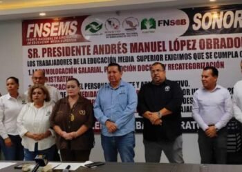 Docentes de educación media superior convocan a paro nacional