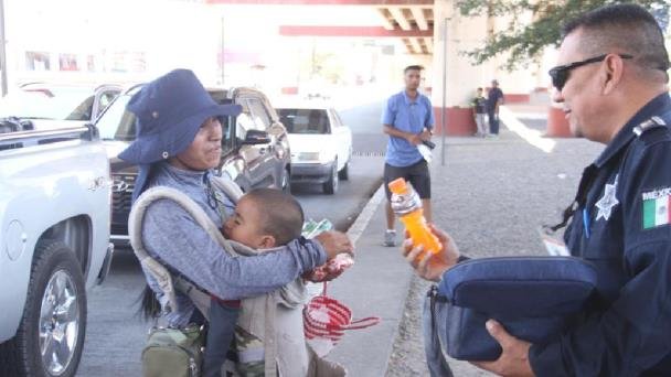 Policía atendió a personas por calor; Una persona con deshidratación Policía atendió a personas por calor; Una persona con deshidratación