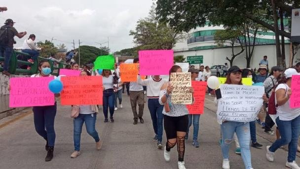 Marchan familiares de 16 empleados desaparecidos en Chiapas Marchan familiares de 16 empleados desaparecidos en Chiapas