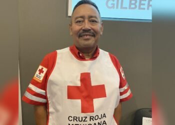 Socorrista de Cruz Roja Hermosillo asiste a ceremonia del “Día del Socorrista” tras cirugía a corazón abierto