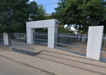 Sin título, más de 155 mil maestros de nivel básico