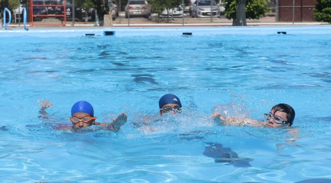 Cuatro albercas públicas han sido clausuradas en Sonora: Coesprisson