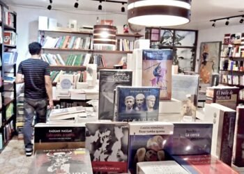 Hermosillo: Calor ahuyenta a los compradores de libros